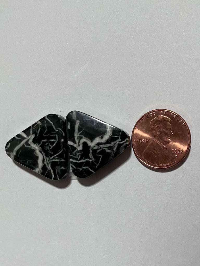 J 16 Tuxedo Jasper Pair