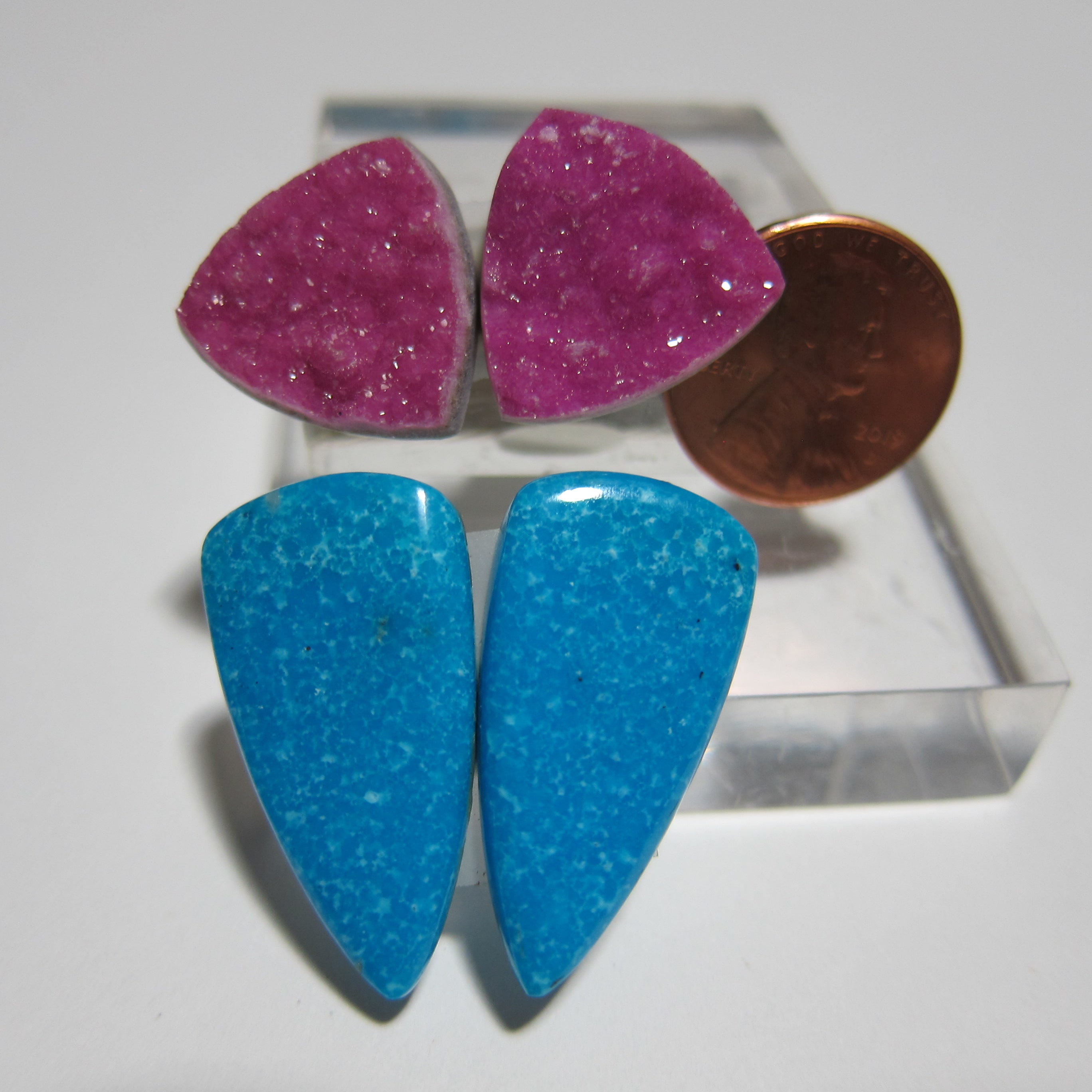 Turquoise Colcite Cobalt Calcite and Turquoise Set X 119 - The Clam Shell